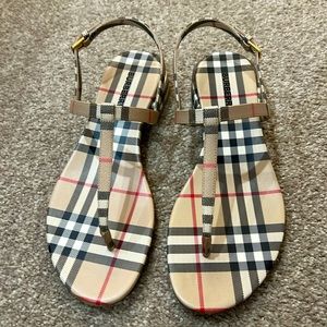 BURBERRY Emily check plaid sandal size 39 9